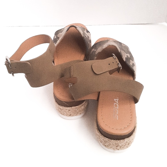 Sugar Camo Topic Espadrilles - Picture 13 of 13